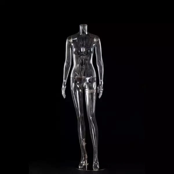 Vrouwelijke mannequins zonder hoofd: wanneer een minimalistische vorm beter werkt in winkeldisplays